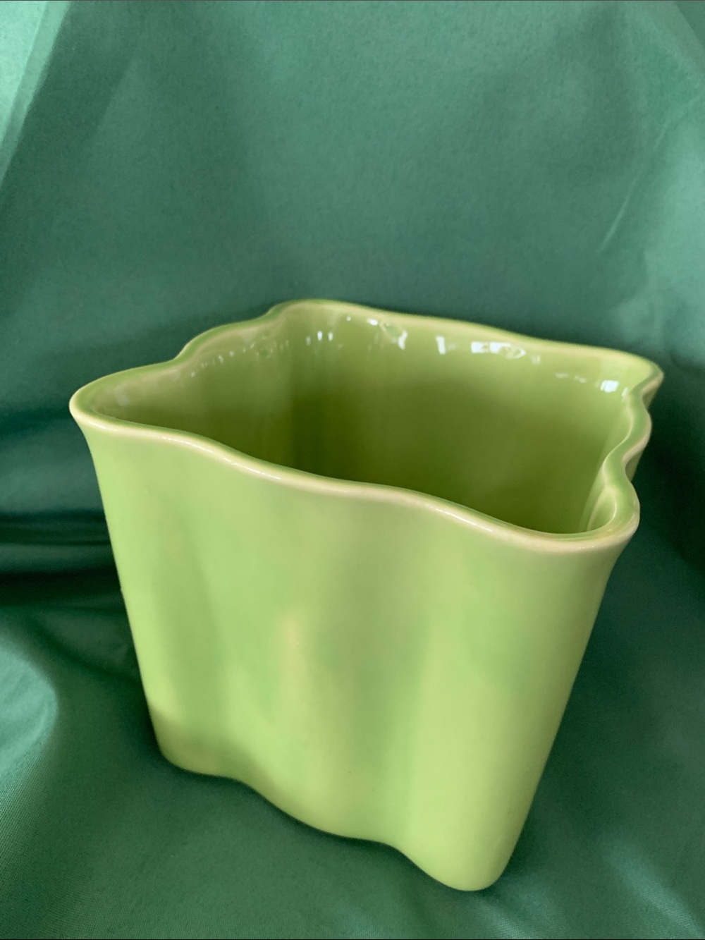VTG USA  Pottery Glazed Square Footed Planter Chartreuse/Soft Lime Green 6” X 6”